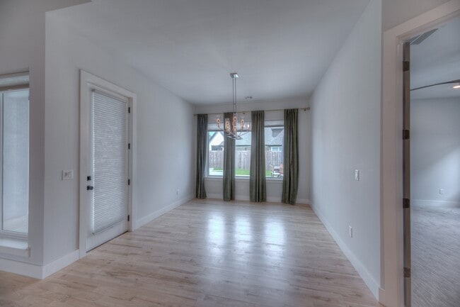 Building Photo - 4608 S Retana Ave W