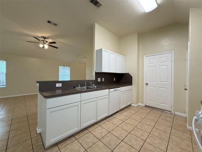 Building Photo - 6615 Highwind Bend Ln