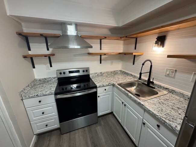 Building Photo - 158-162 Water Street-Unit 6