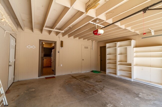 Building Photo - Unfurnished 2-bedroom 2 bath home in Sun Lakes 55 + community!