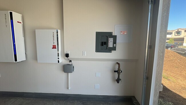 Building Photo - 21469 Thomas Ct
