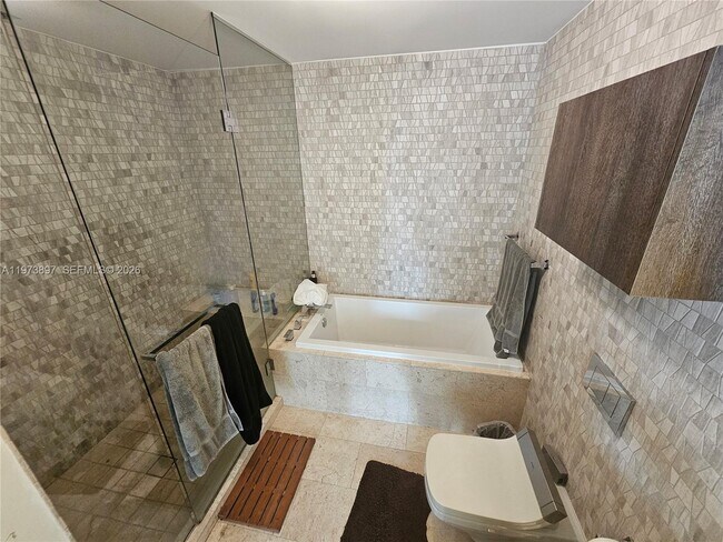 Building Photo - 68 SE 6th St