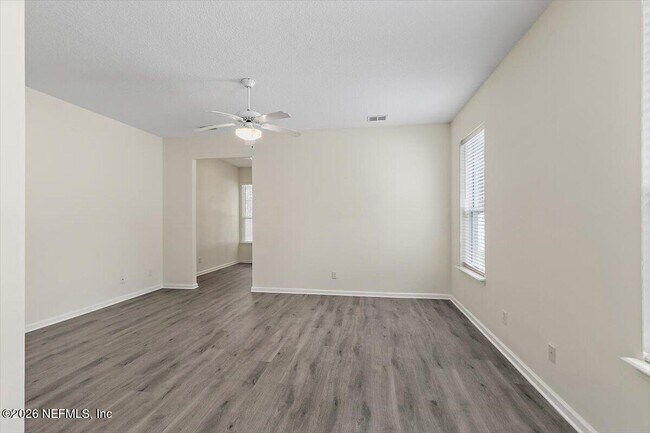 Building Photo - 8884 Hampton Landing Dr E