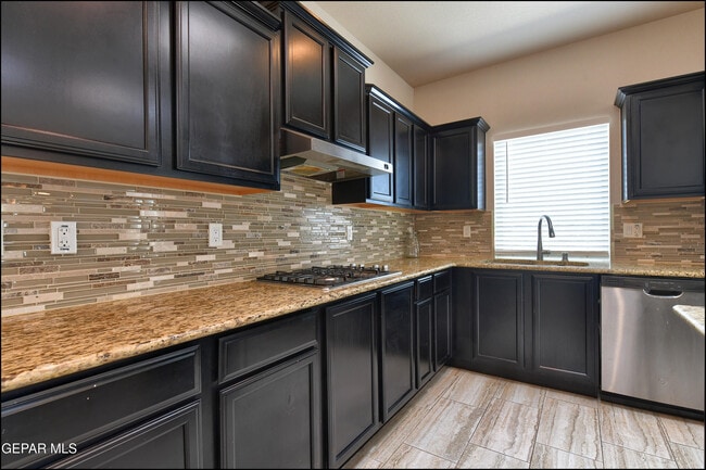 Building Photo - 221 Jennice Cir