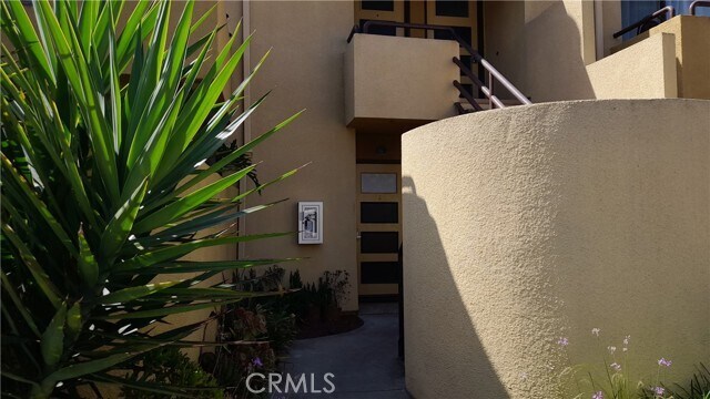 Building Photo - 25712 Le Parc