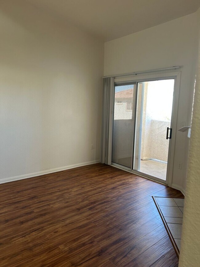 Building Photo - 1-Bedroom Condo in Gated Green Valley Community – Henderson
