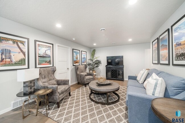 Building Photo - 7563 S Grand Arbor Pl
