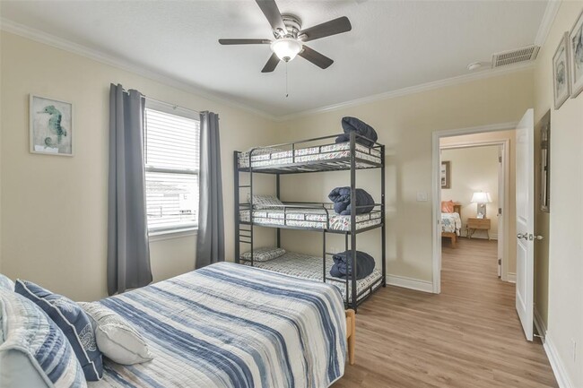 Building Photo - 4022 Fort Bend Dr