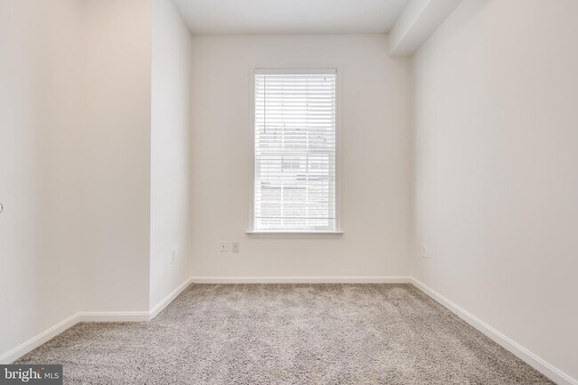 Building Photo - 5214 Lynns Retreat Dr