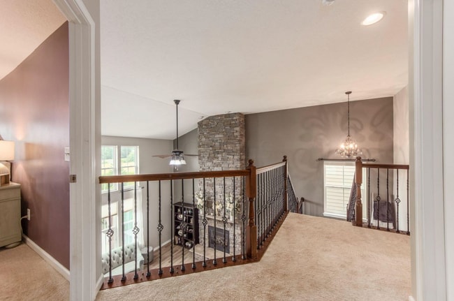 Building Photo - 7916 Avaleen Cir