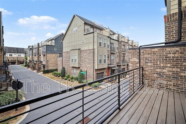 Building Photo - 2712 Grand Union Way