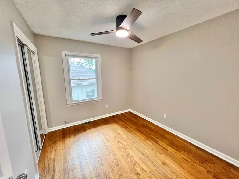 Bed 4 - 12004 W 92nd St