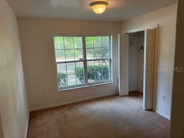 Building Photo - 8005 SW 134 Loop