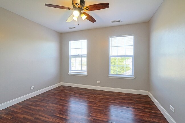 Building Photo - 1854 S Fallbrook Dr
