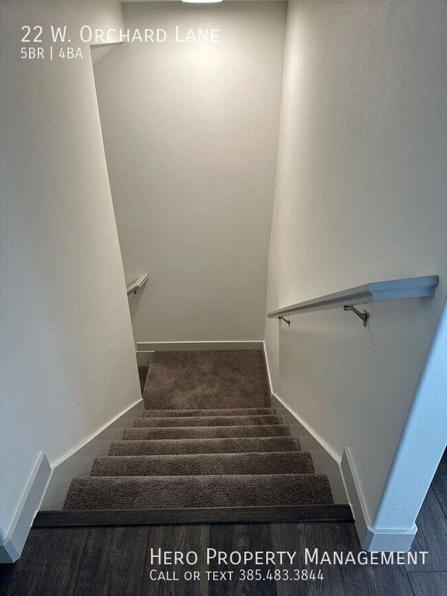 Building Photo - 22 W Orch Ln