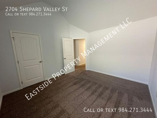 Building Photo - 2704 Shepherd Valley St