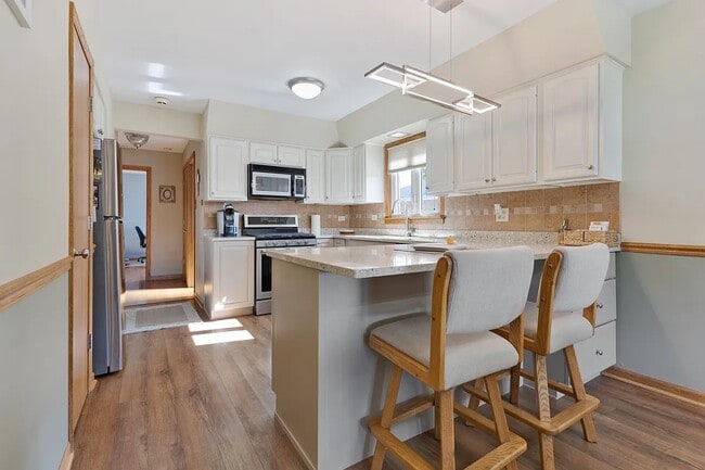 Building Photo - 9208 Nashville Ave