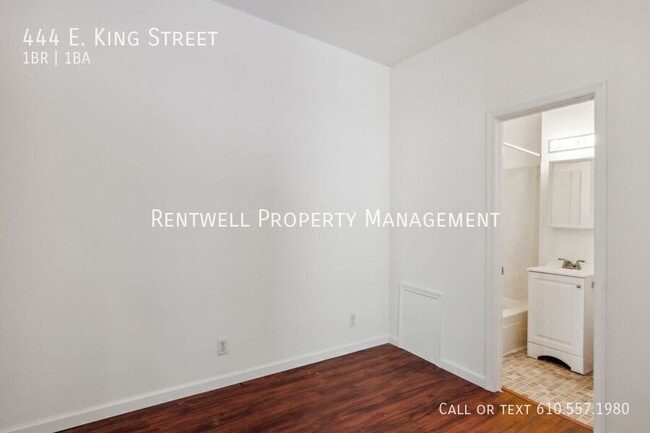 Building Photo - 444 King St