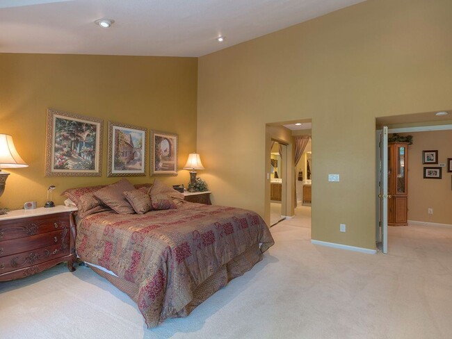 Building Photo - 4 br, 2.5 bath House - 104 Woodranch Circle