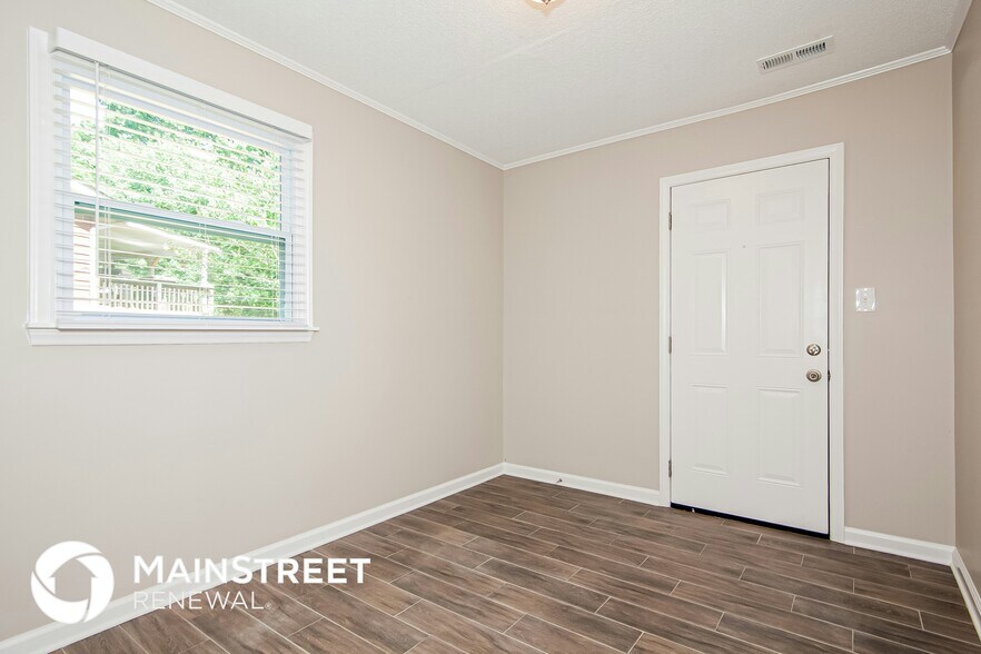 Building Photo - 1605 Rolling Meadow Ln