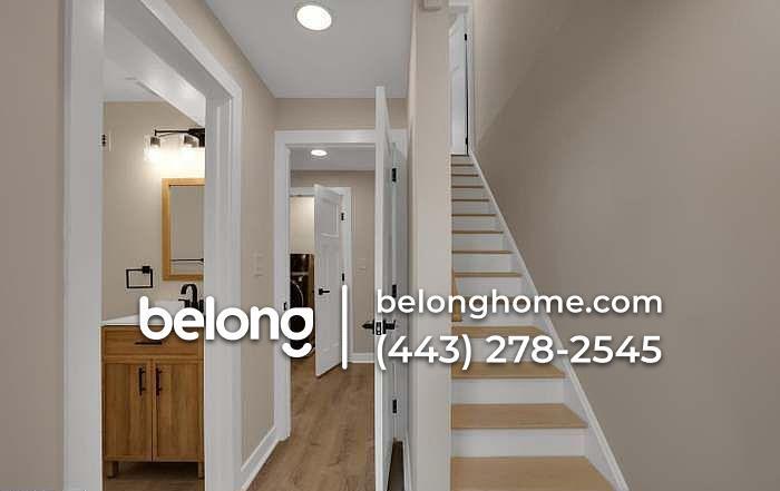 Building Photo - 1032 W Franklin St