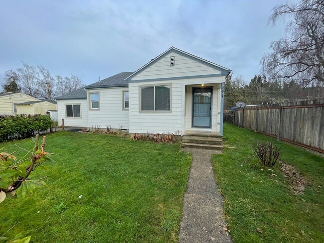 Primary Photo - 2 Bedroom House with Large Yard