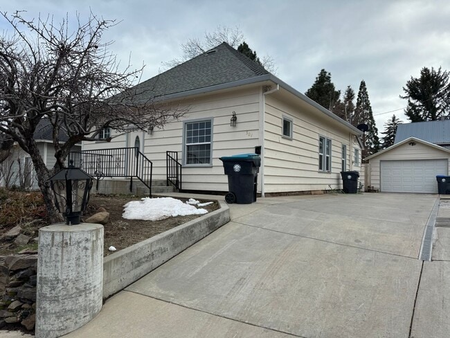 Primary Photo - 504 North St