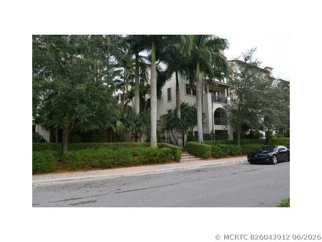 Building Photo - 3020 NW 125th Ave