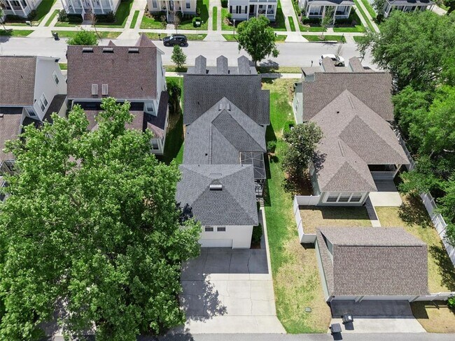 Building Photo - 874 Spring Park Loop