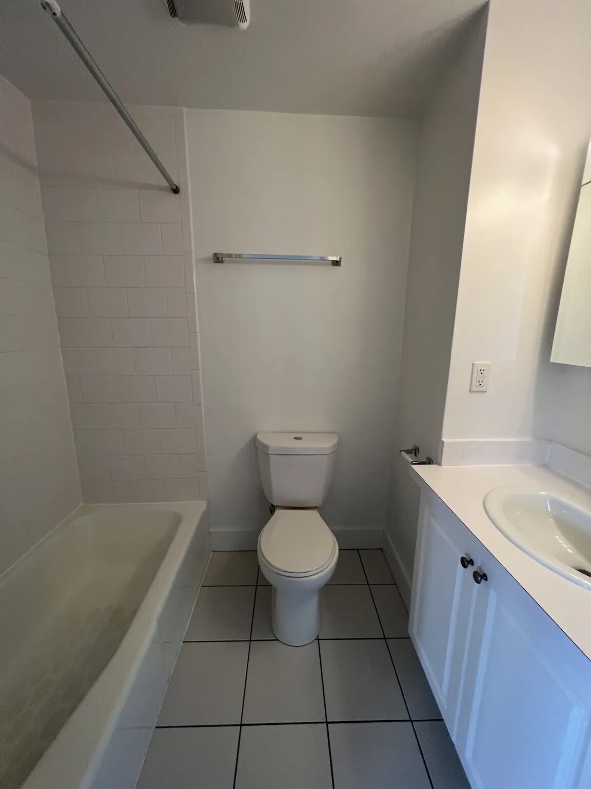 Building Photo - 1 Langdon St