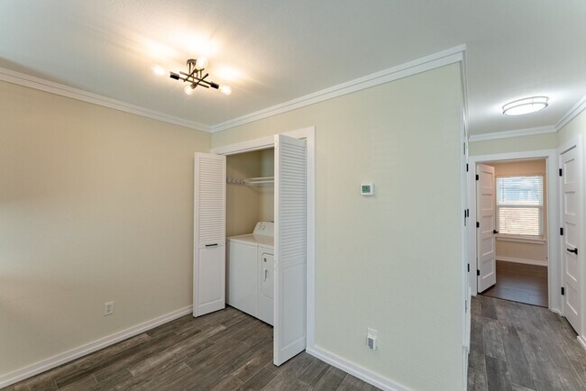 Building Photo - Modern Elegance in Vibrant East Austin: Chic Duplex with Stylish Upgrades, Private Oasis, Prime L...