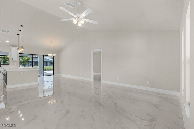 Building Photo - 2510 SW 17th Ave