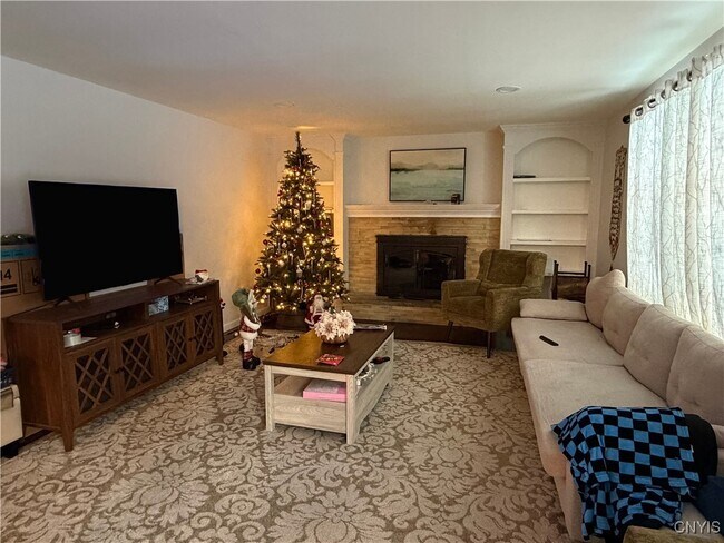 Building Photo - 7667 Charlemont Dr