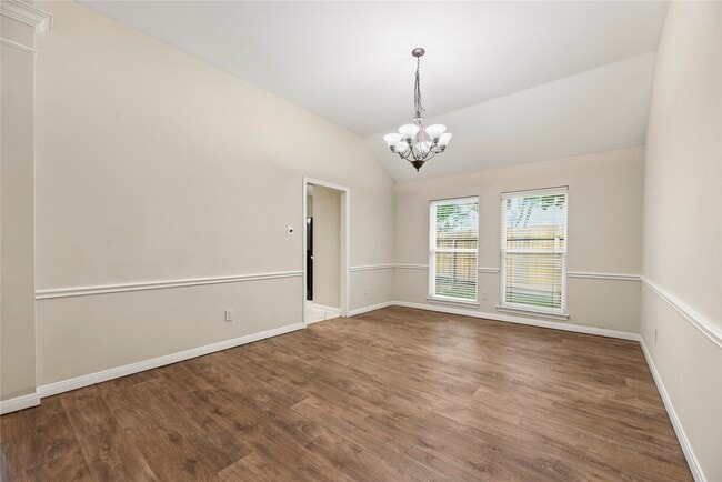 Building Photo - 11619 Cedarvale Ln