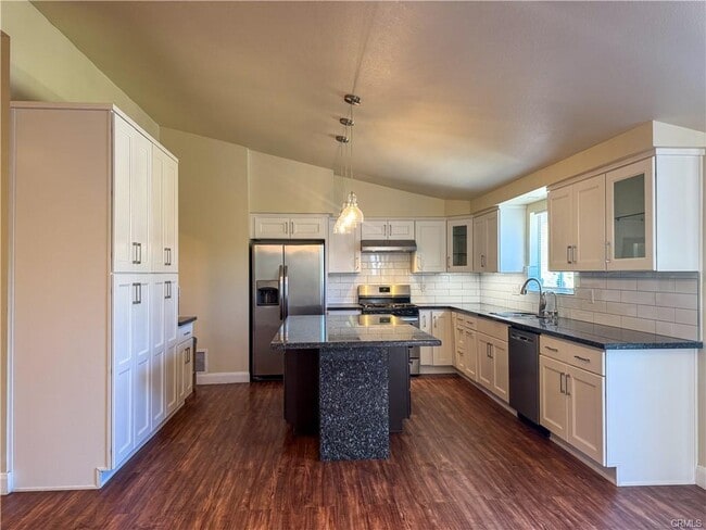 Building Photo - 12162 Bradford Pl