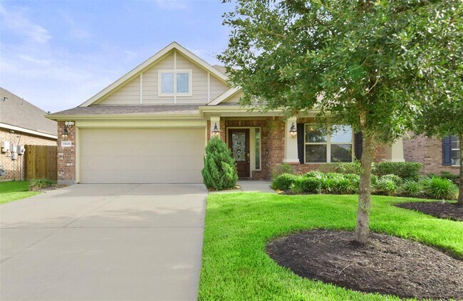 Primary Photo - 15606 Kensington Bluff