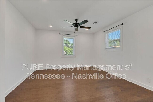 Building Photo - 2601 Oakwood Ave