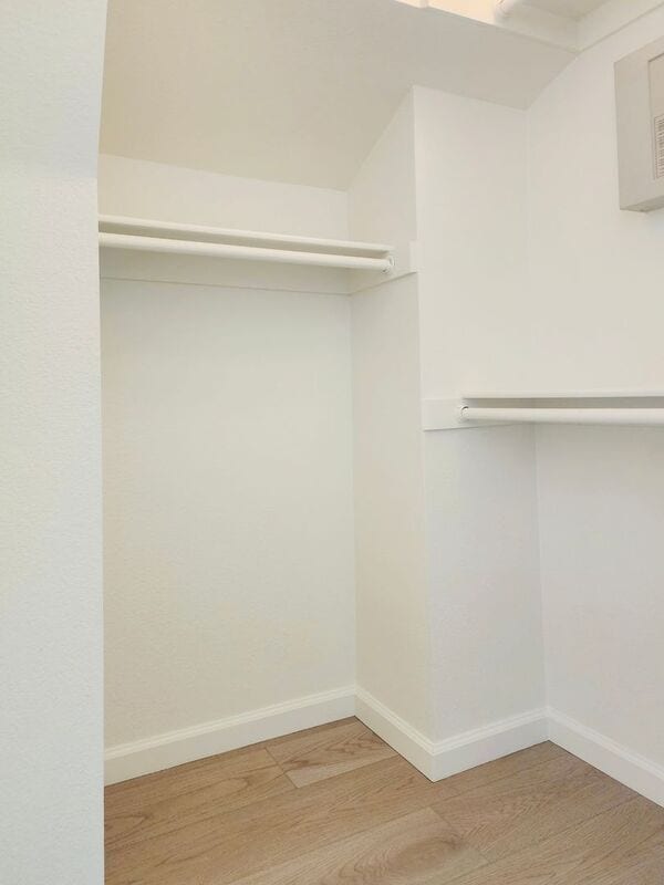 Building Photo - 2275 Hawthorne Pl