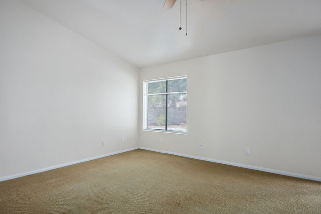 Building Photo - 4408 Rippling Brook Dr