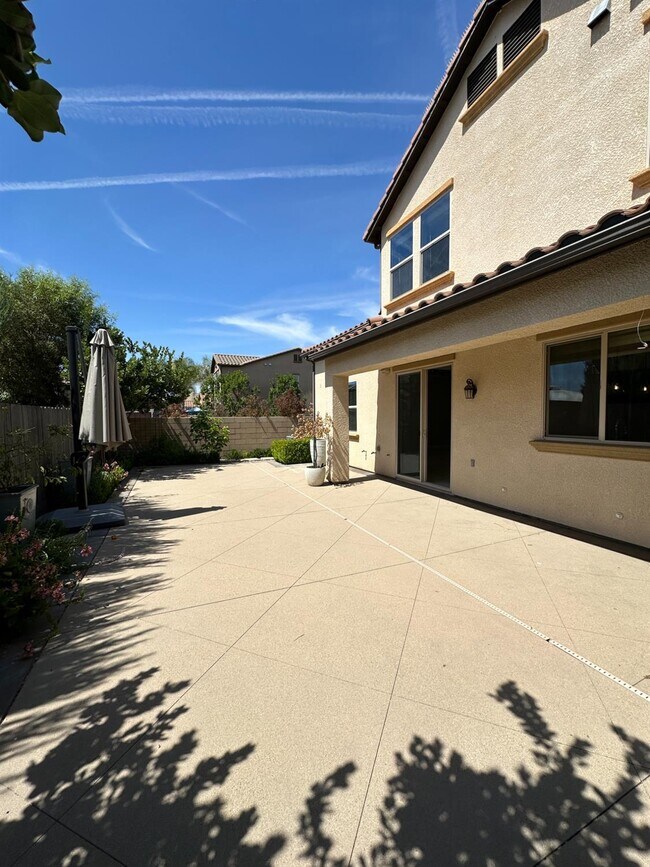Building Photo - 11664 N Bella Verde Ave