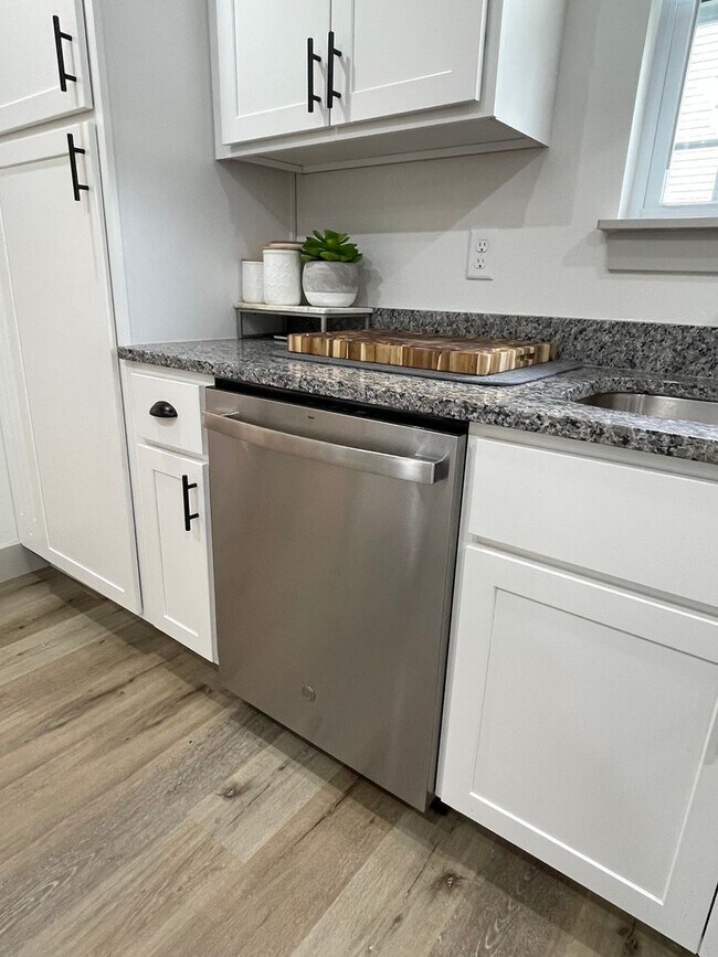 Building Photo - Built in 2025 3 Bed 2 Bath FOR RENT