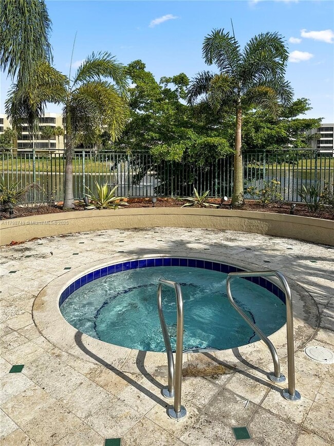 Building Photo - 1725 Palm Cove Blvd