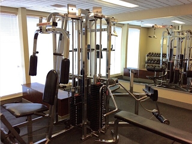 Building Photo - One Bedroom**Parking Included**The BayCrest- A Full Amenity Building**Open House**Sat/Sunday**11-...