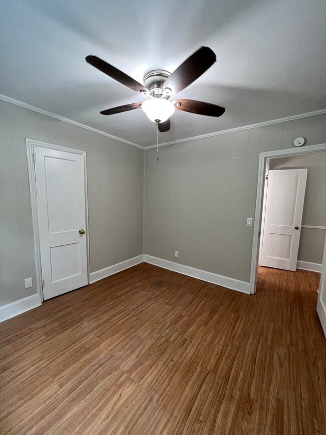 Building Photo - 130 Reid St