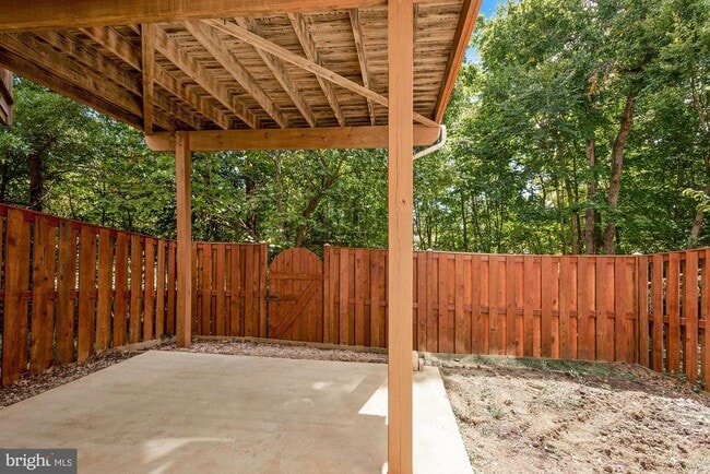Building Photo - 20650 Muddy Harbor Square