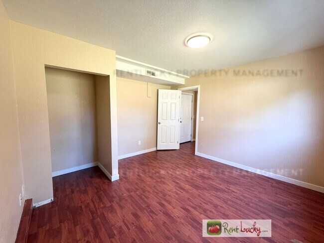 Building Photo - 2516 S 284th St