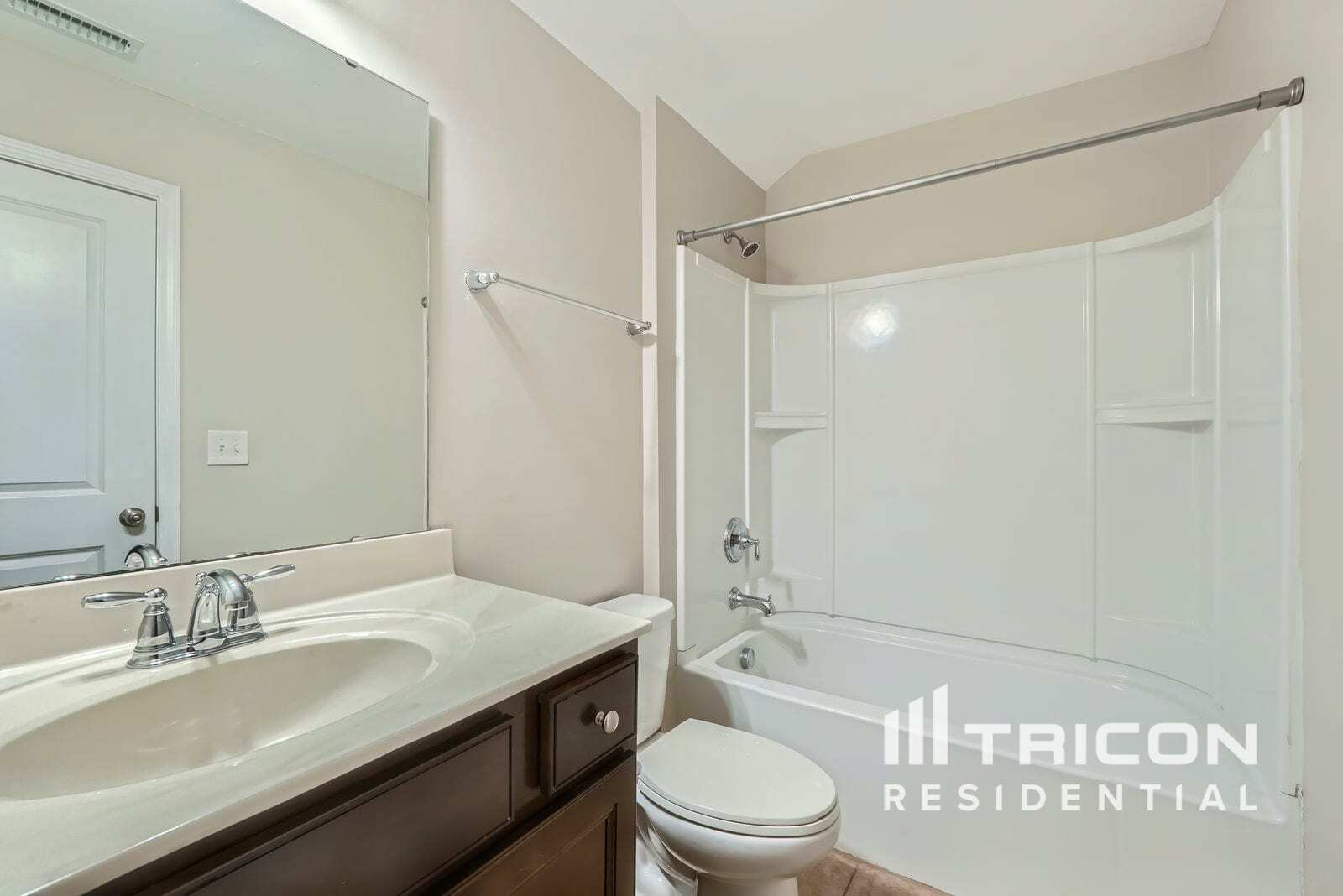 Building Photo - 3019 Burgess Dr