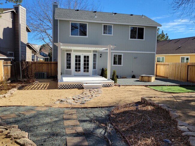 Building Photo - Beautiful Remodeled 4 Bedroom in Sparks