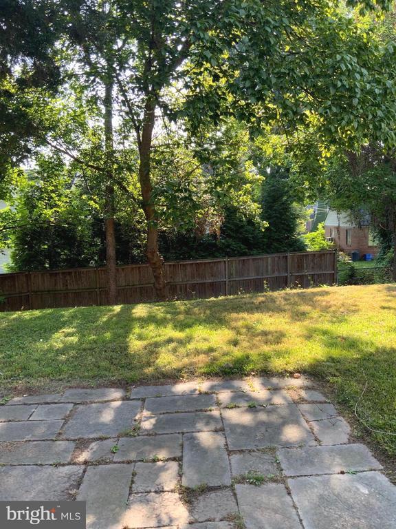 Building Photo - 4410 Woodfield Rd