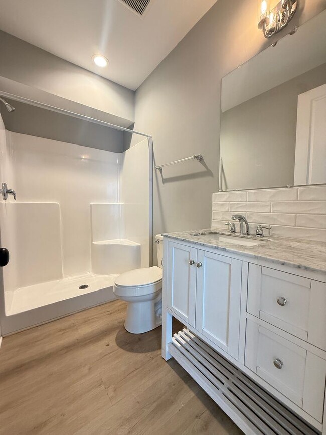 Building Photo - 9 Hanover St